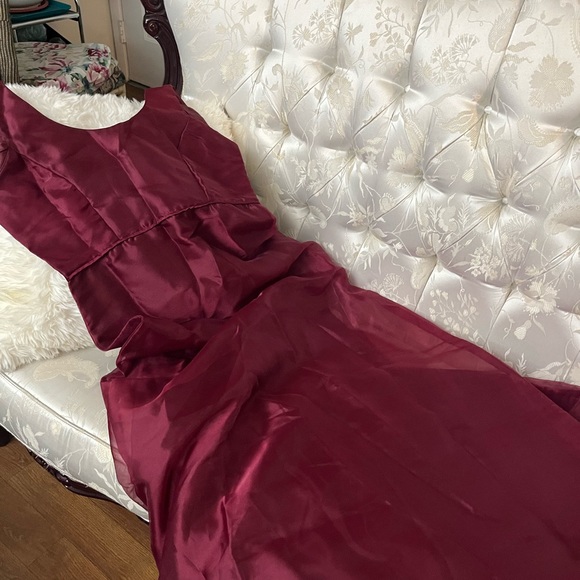 2 Identical custom made Gown ( small and Medium) NWOT - Picture 3 of 11